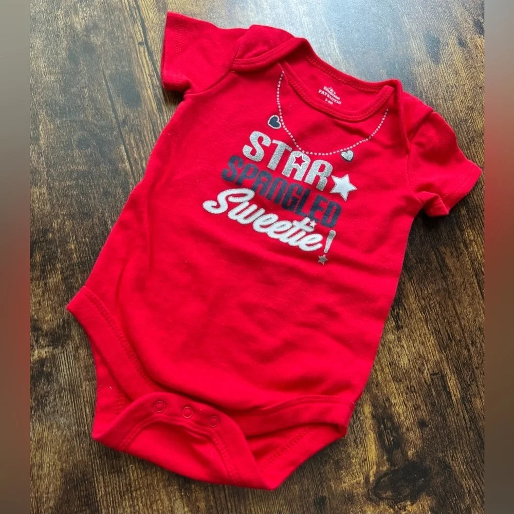 Way To Celebrate Patriotic | Independence Day infant onesie. Size: 3-6M.